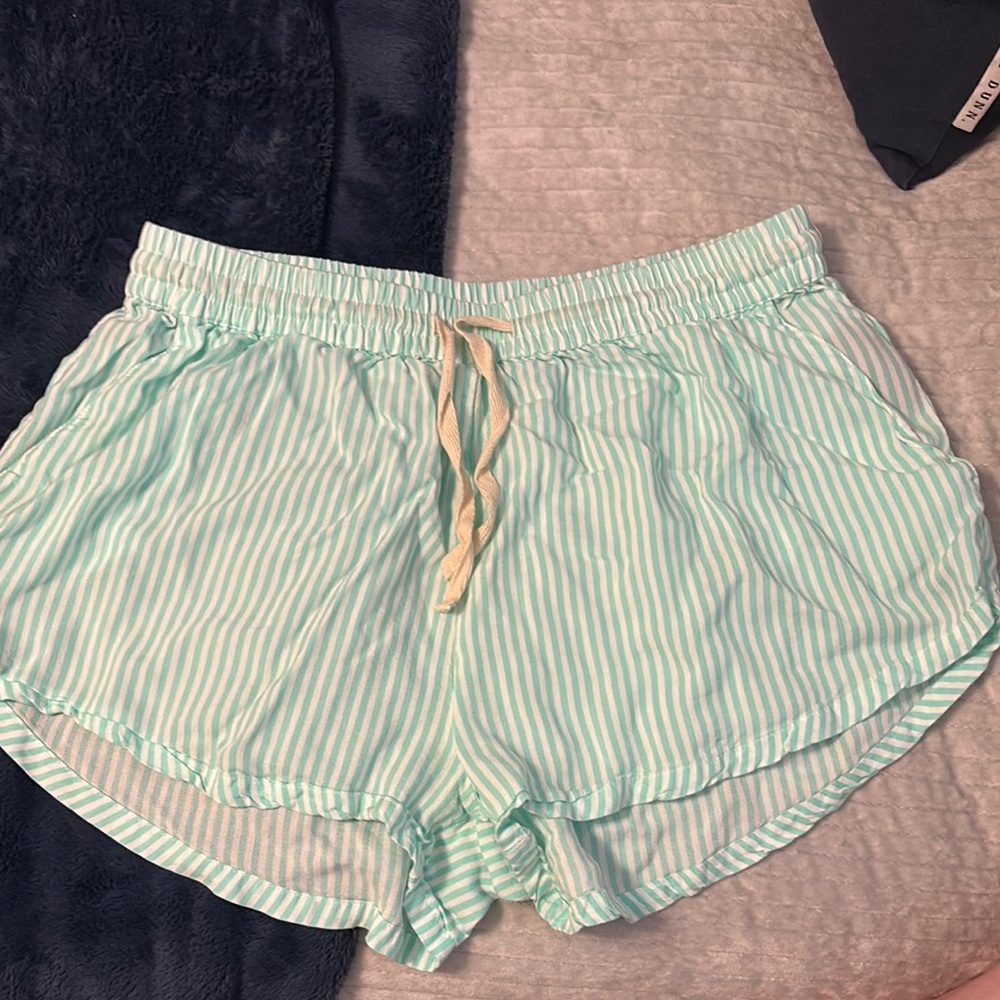 Billabong shorts
